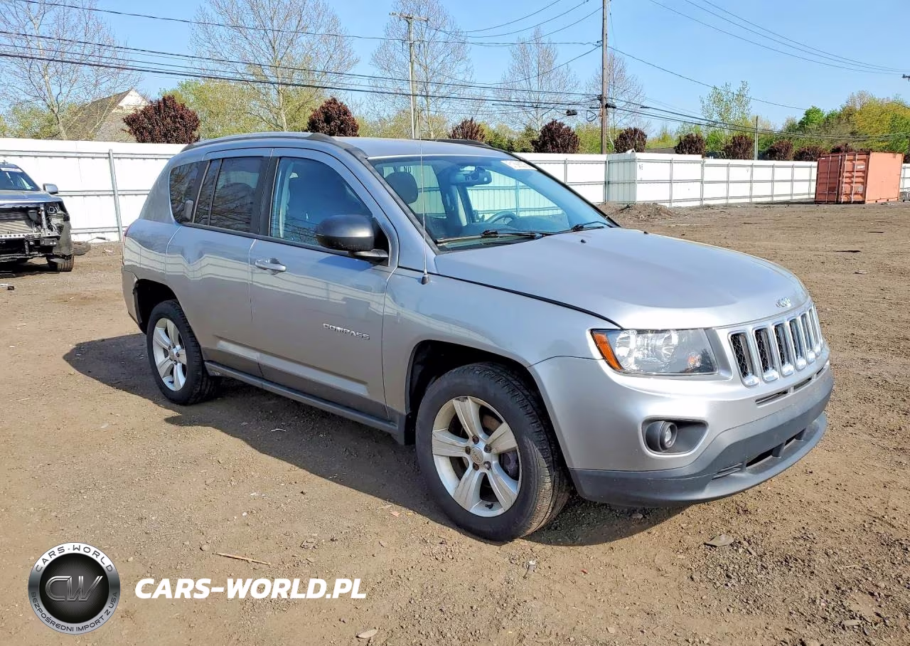 2017 Jeep Compass Sport VIN:1C4NJCBA4HD123282 - 4