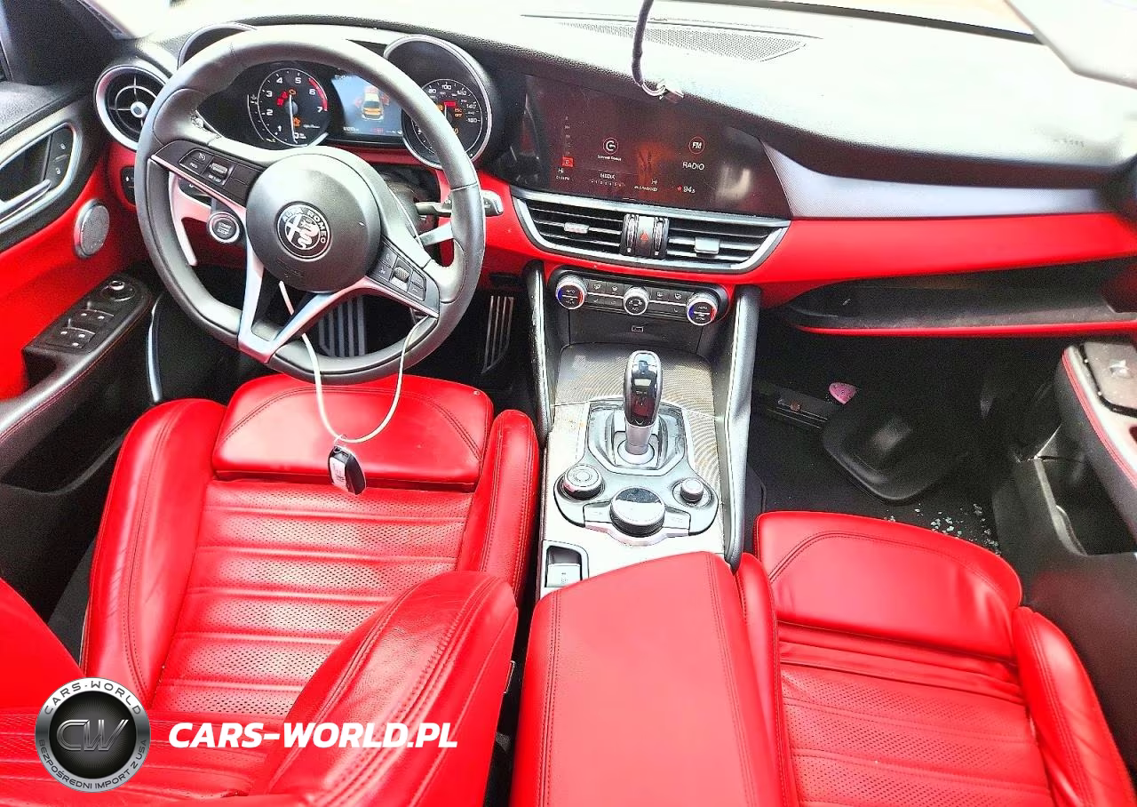 2019 Alfa Romeo Giulia Ti VIN:ZARFANBN2K7600421 - 8