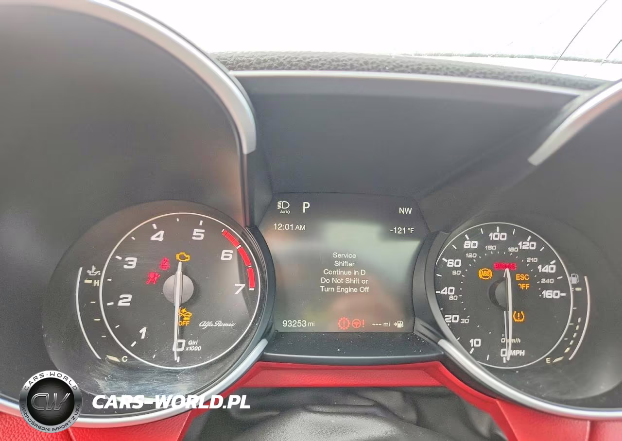 2019 Alfa Romeo Giulia Ti VIN:ZARFANBN2K7600421 - 9