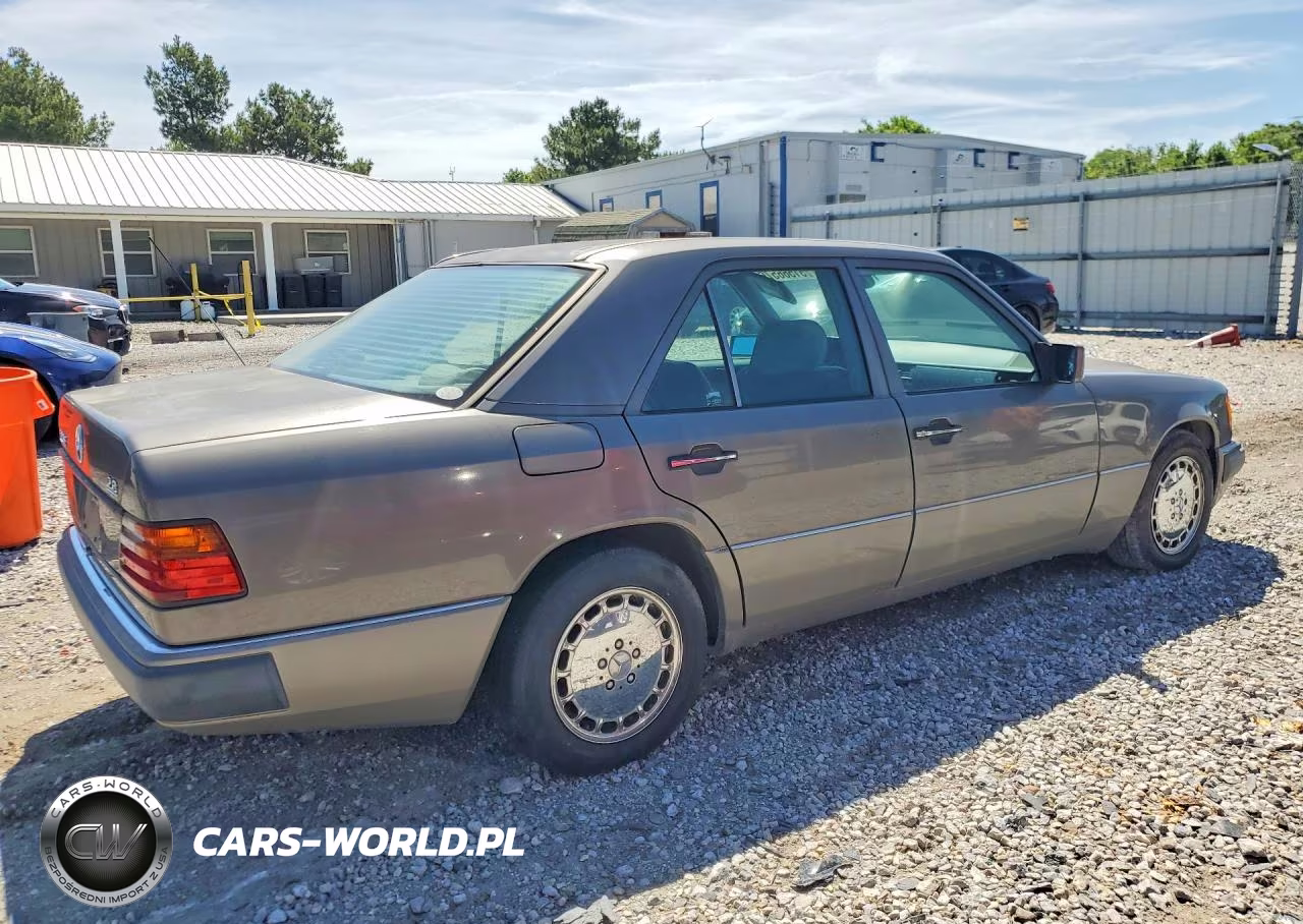 1993 Mercedes-Benz 300 E 2.8 VIN:WDBEA28E5PB998657 - 3