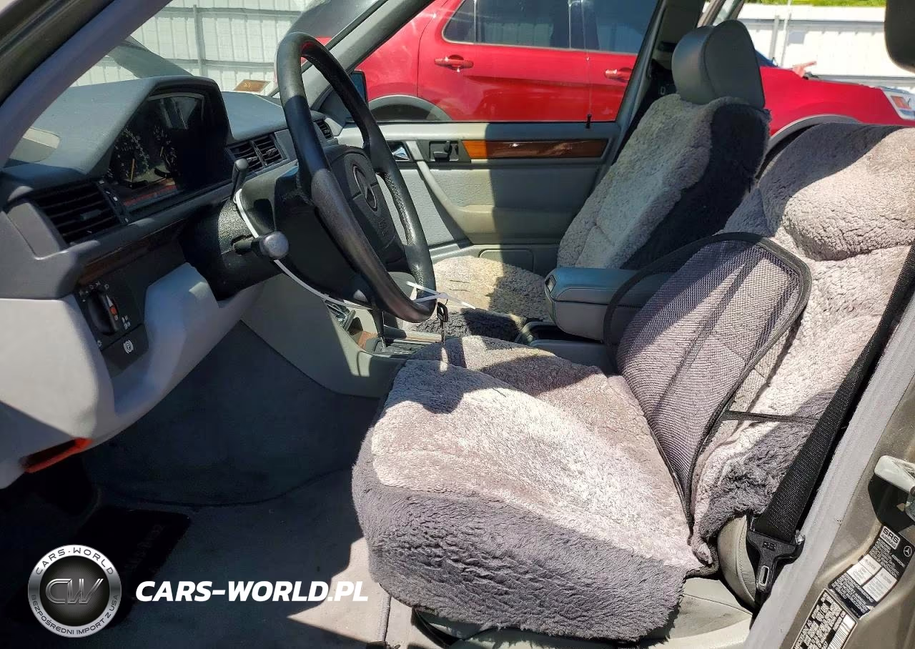 1993 Mercedes-Benz 300 E 2.8 VIN:WDBEA28E5PB998657 - 7