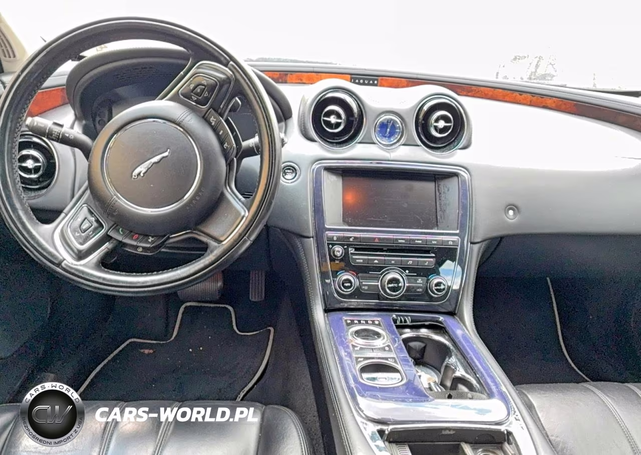 2013 JAGUAR XJ  VIN:SAJWJ1CD7D8V49599 - 9