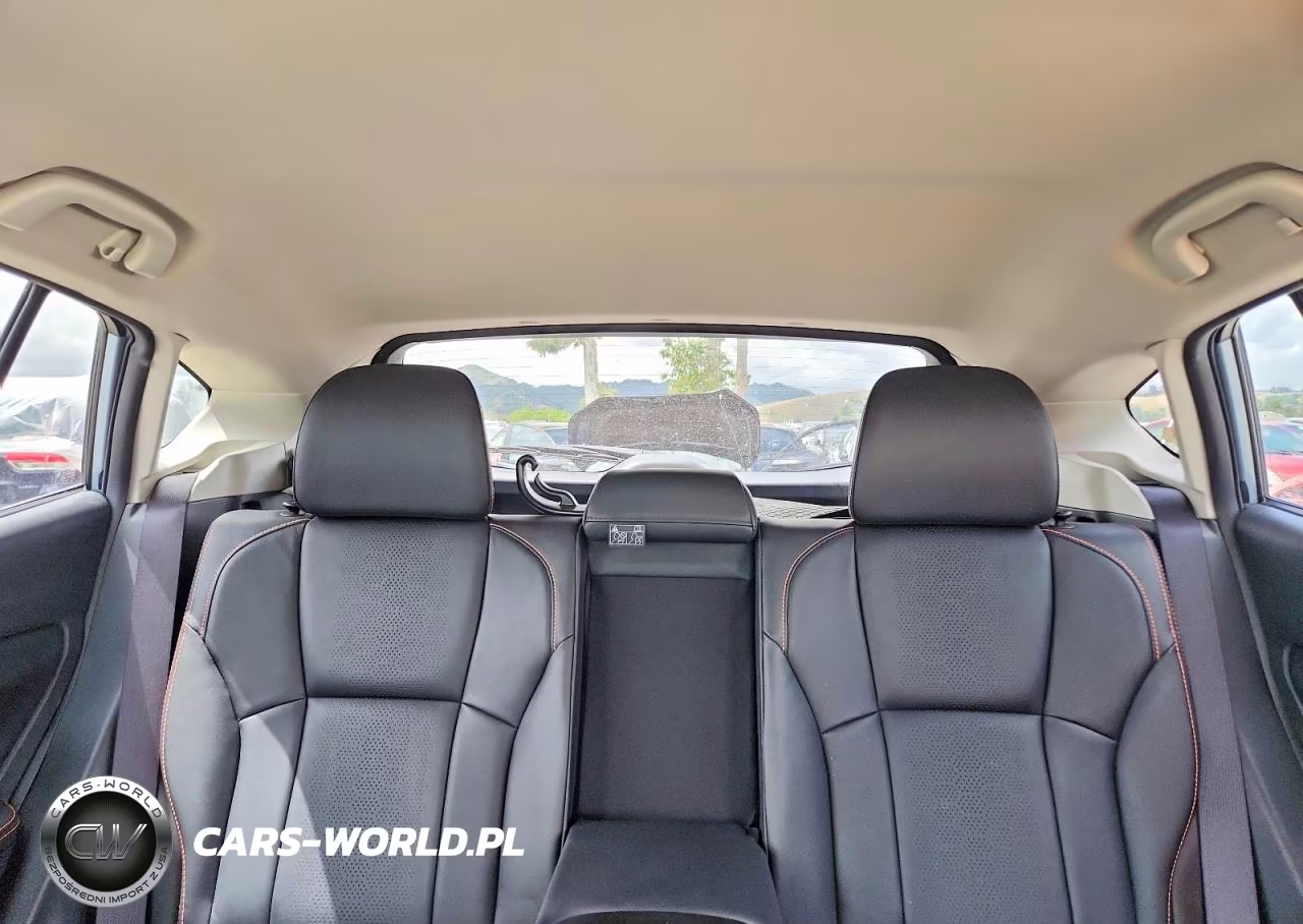 2018 Subaru Crosstrek Limited VIN:JF2GTAJC0J8264828 - 10