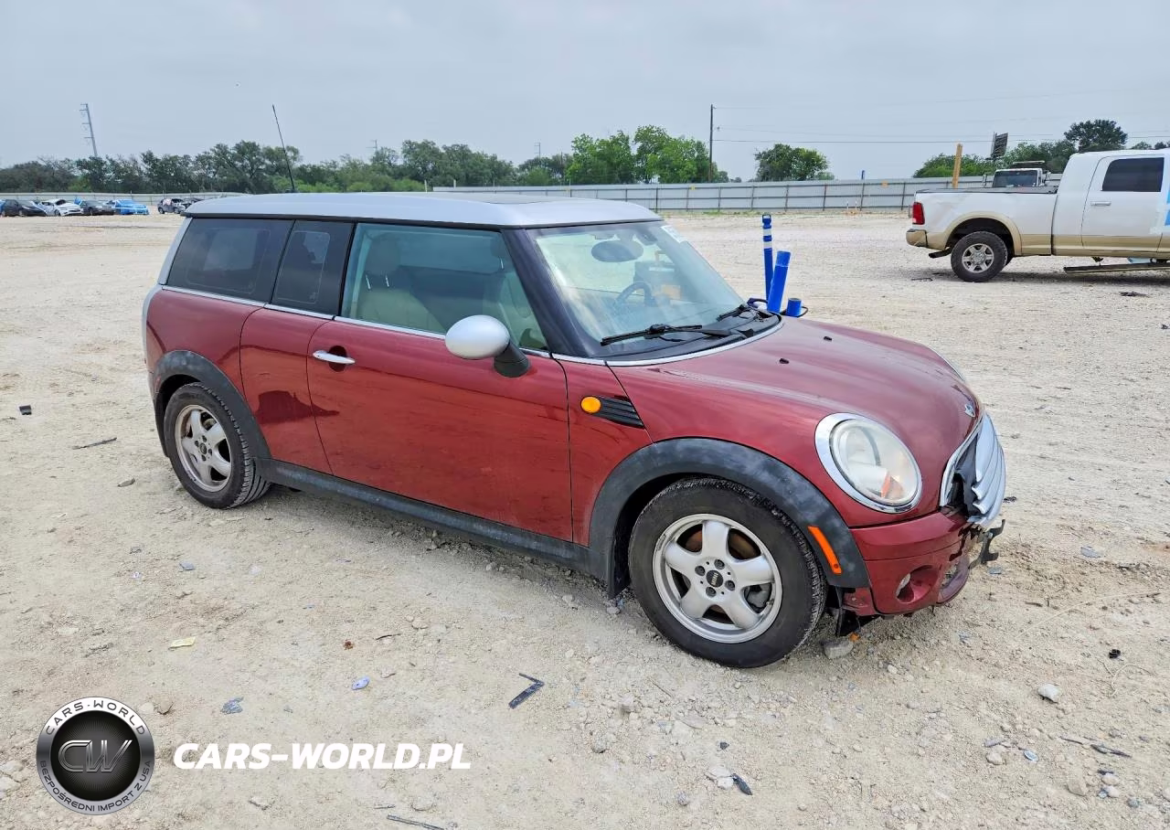 2008 Mini Cooper Clubman VIN:WMWML33508TN68466 - 4