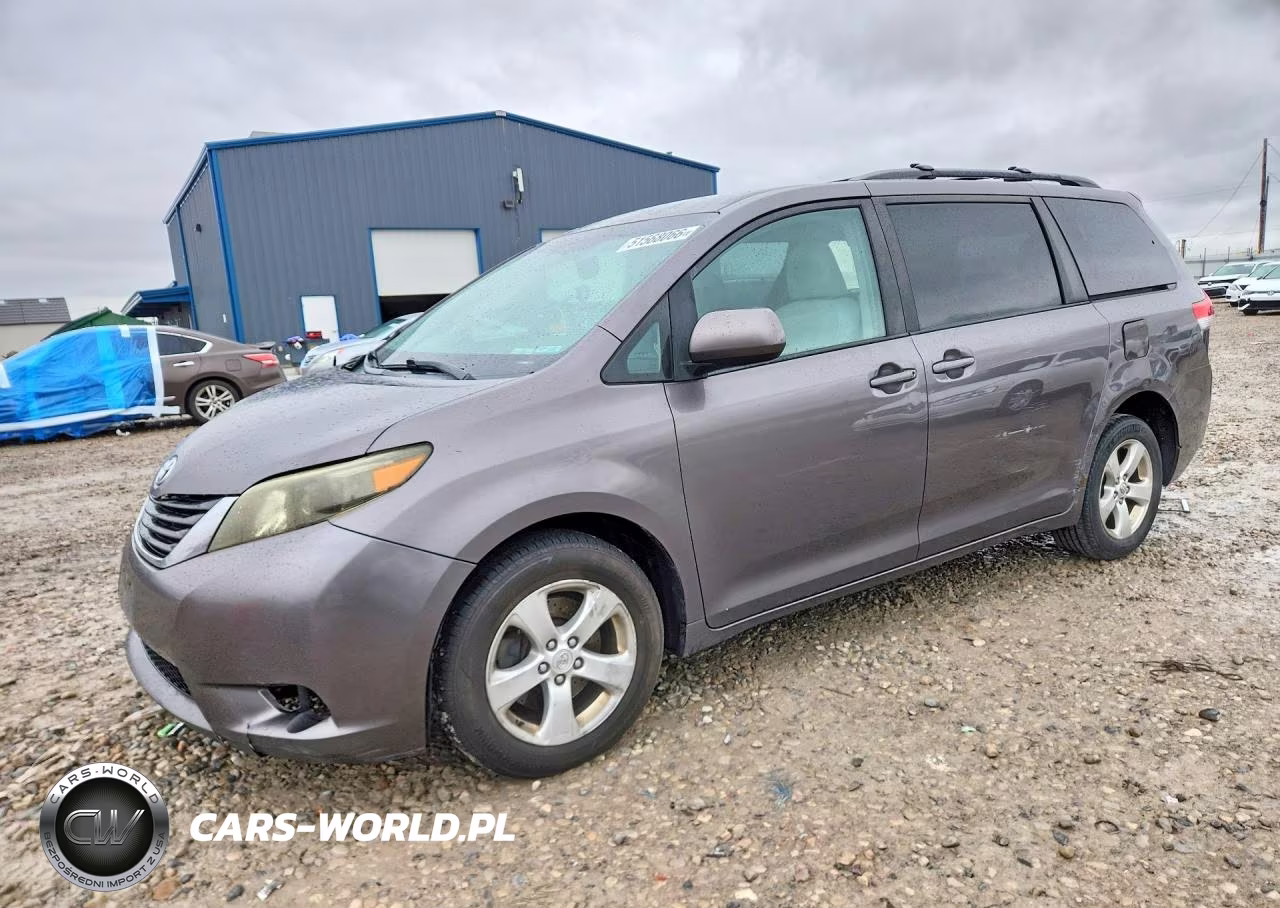 2012 Toyota Sienna Le