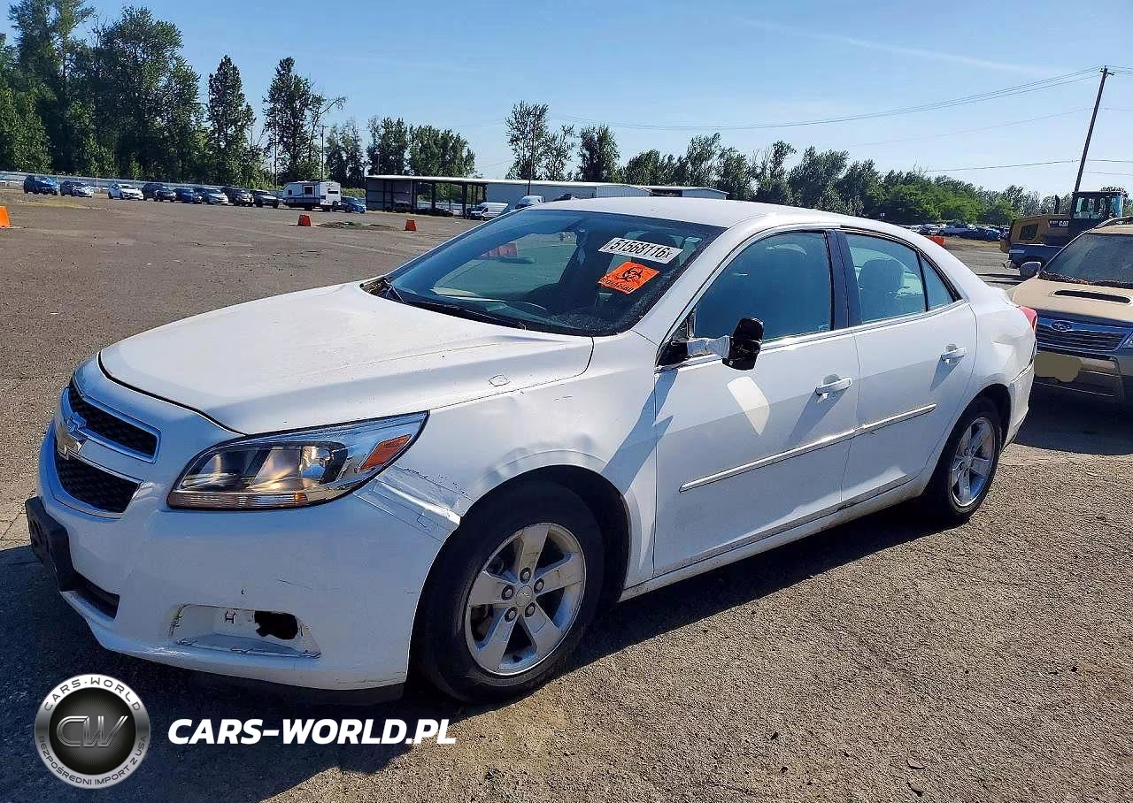 2013 Chevrolet Malibu Ls – zdjęcie 1 z 12