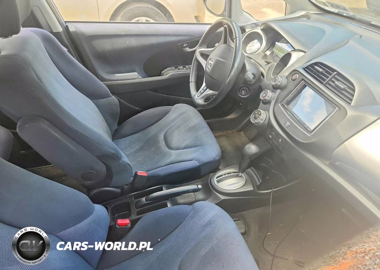 2009 Honda Fit Sport VIN:JHMGE88479S041733 - 8