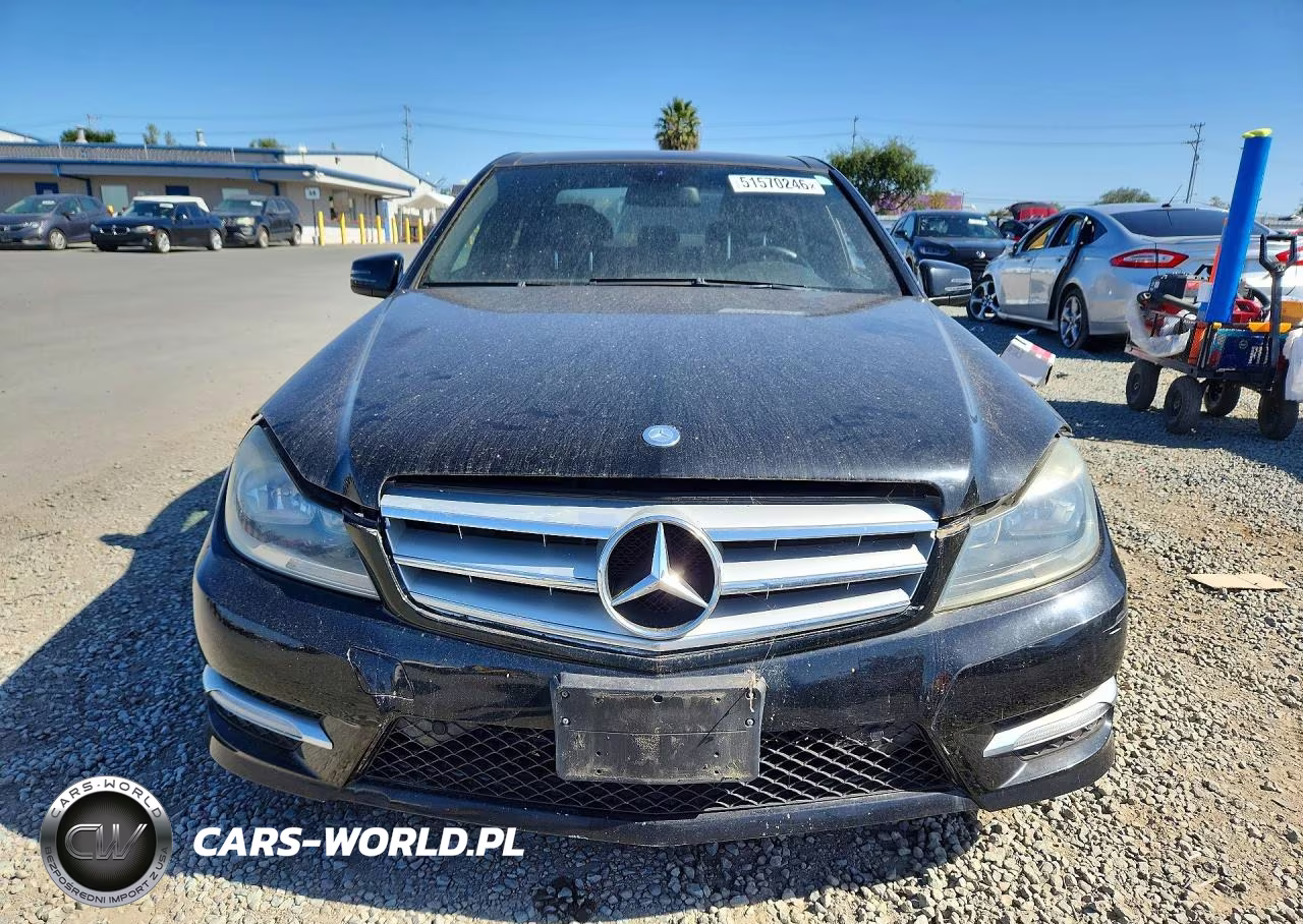 2013 Mercedes-Benz C 300 4Matic VIN:WDDGF8AB5DR240860 - 5
