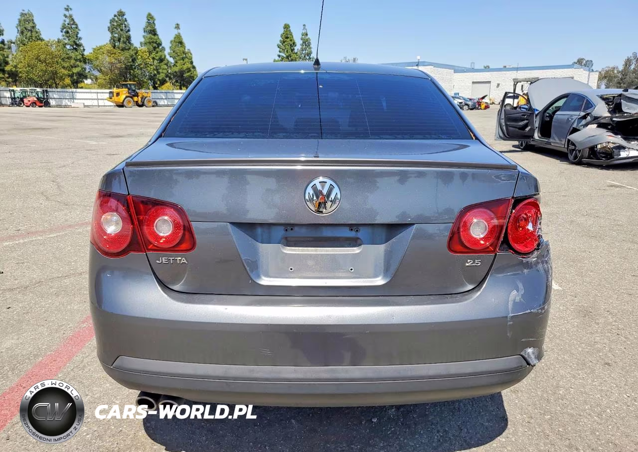 2010 Volkswagen Jetta Limited VIN:3VWAZ7AJ2AM131193 - 6