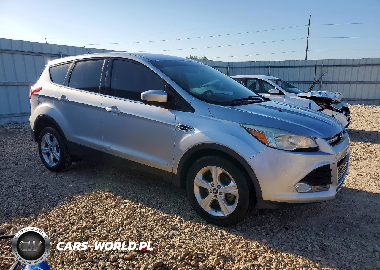2015 Ford Escape Se VIN:1FMCU0G70FUB93252 - 4