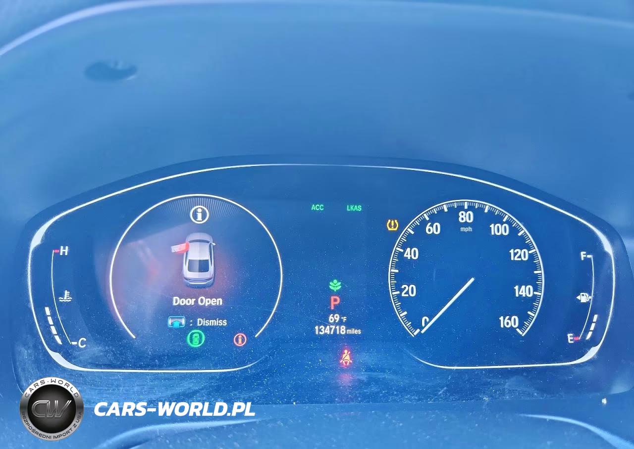 2018 Honda Accord Lx VIN:1HGCV1F1XJA163417 - 9