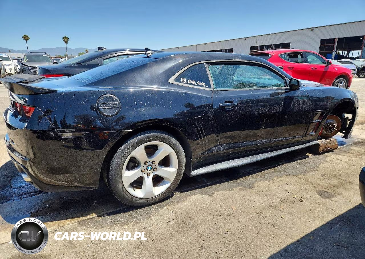 2013 Chevrolet Camaro Lt VIN:2G1FC1E3XD9177945 - 3