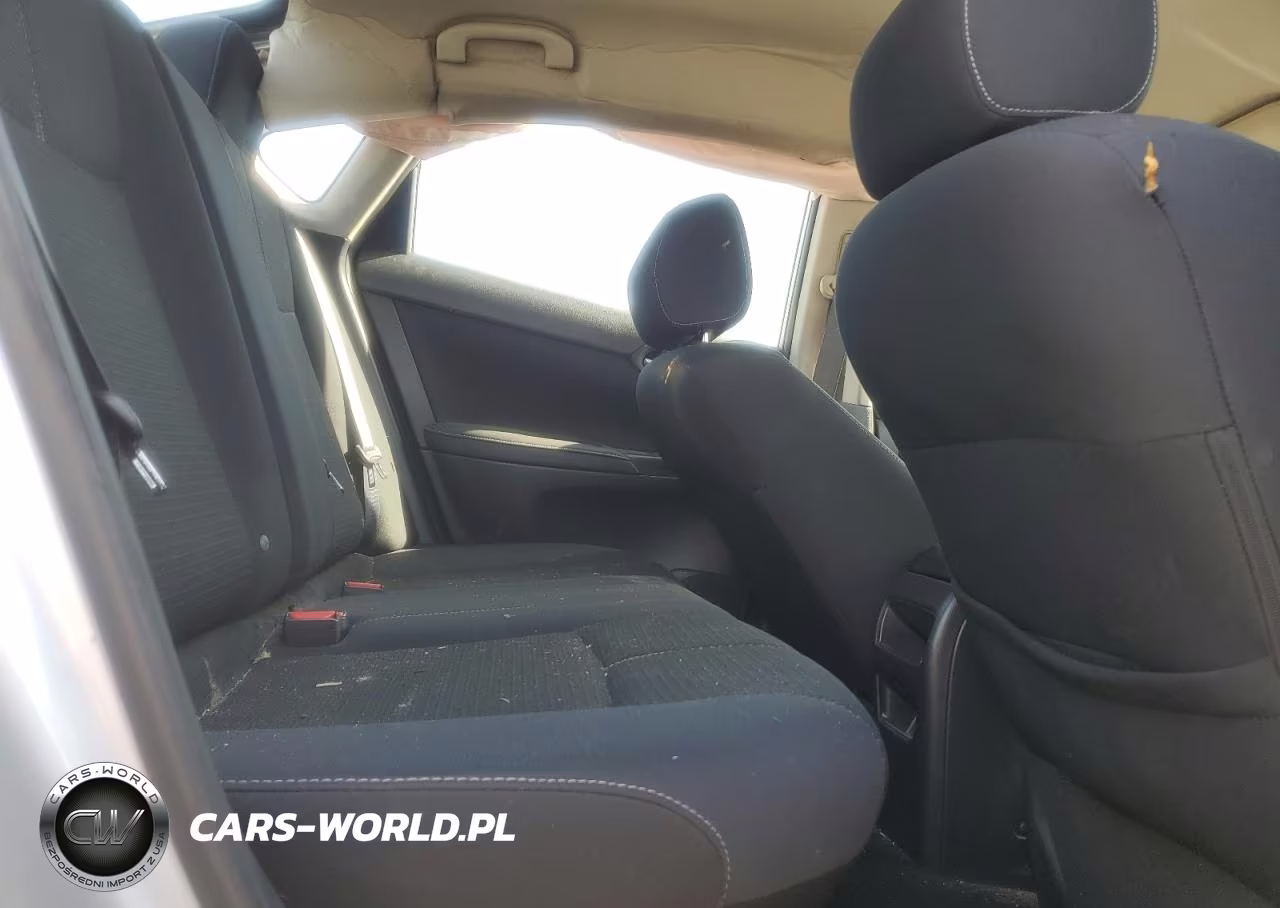 2016 Nissan Sentra S VIN:3N1AB7AP6GY255600 - 10
