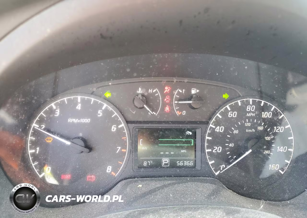 2016 Nissan Sentra S VIN:3N1AB7AP6GY255600 - 9