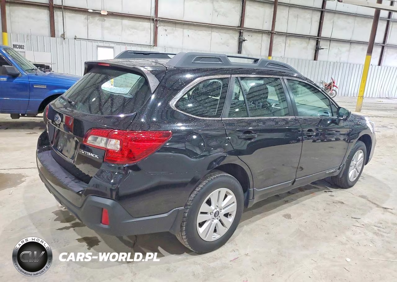 2018 Subaru Outback 2.5I VIN:4S4BSAAC7J3226288 - 3