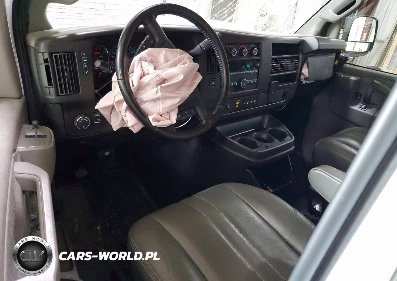2023 Chevrolet Express G2500 VIN:1GCWGAFP3P1251289 - 8