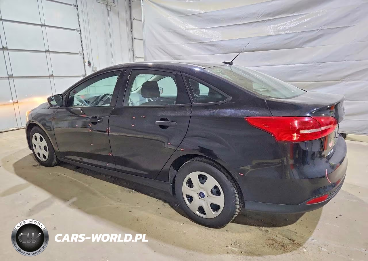 2017 Ford Focus S VIN:1FADP3E21HL301272 - 2