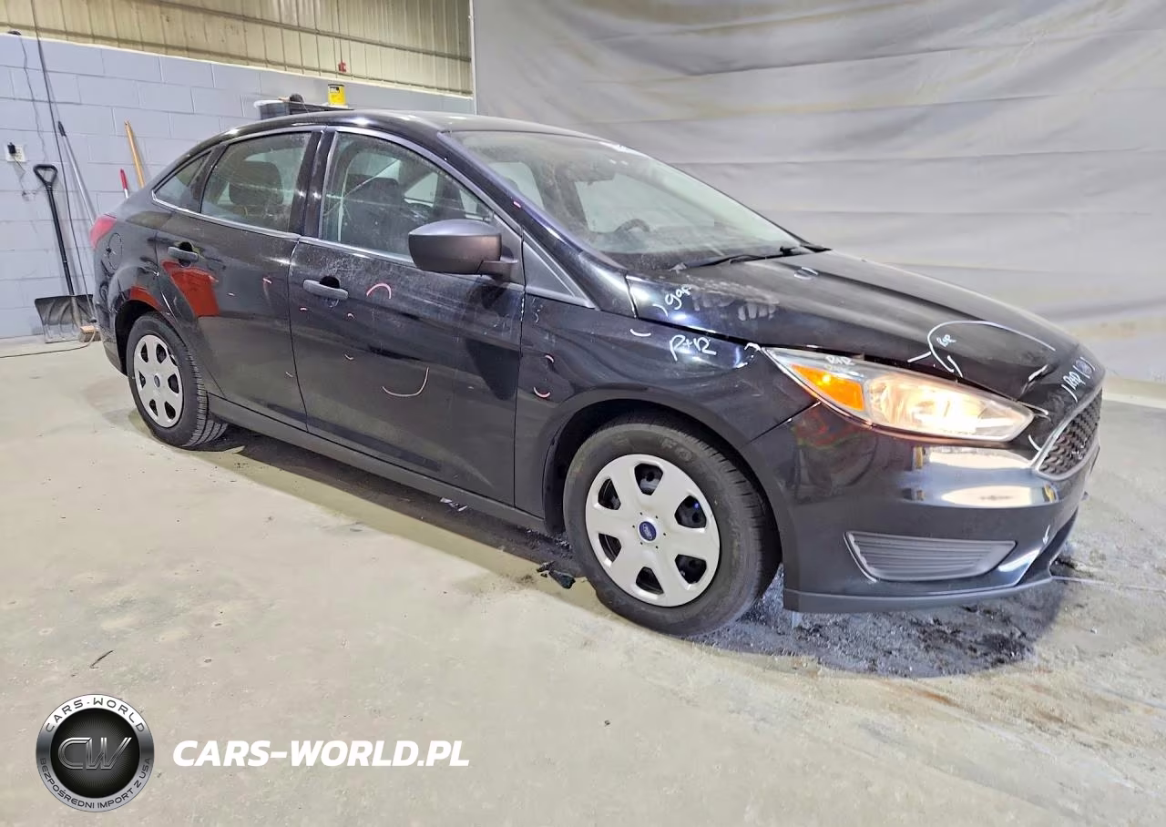 2017 Ford Focus S VIN:1FADP3E21HL301272 - 4