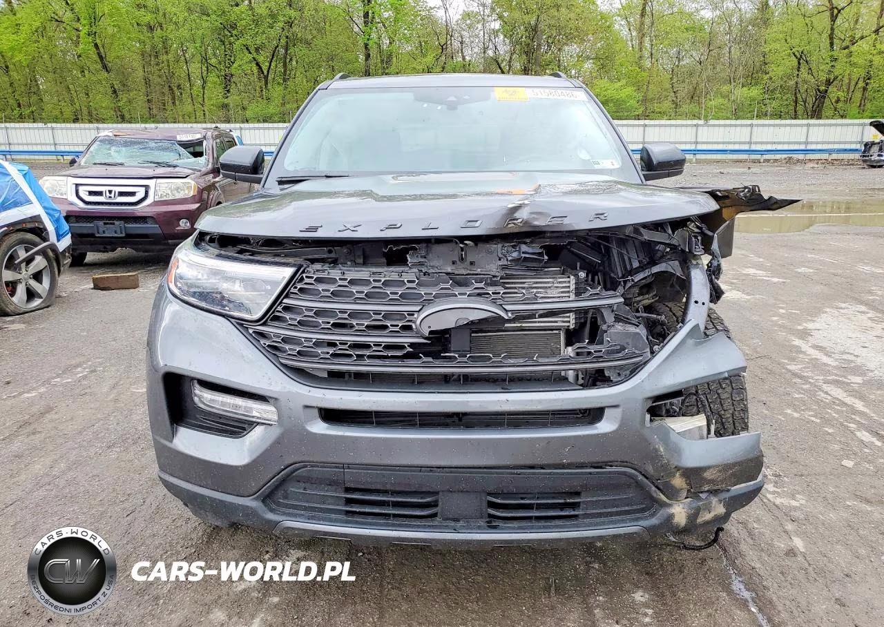 2023 Ford Explorer Xlt VIN:1FMSK8DH2PGB94643 - 5