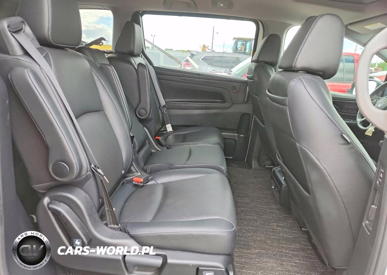 2023 Honda Odyssey Touring VIN:5FNRL6H87PB038008 - 11
