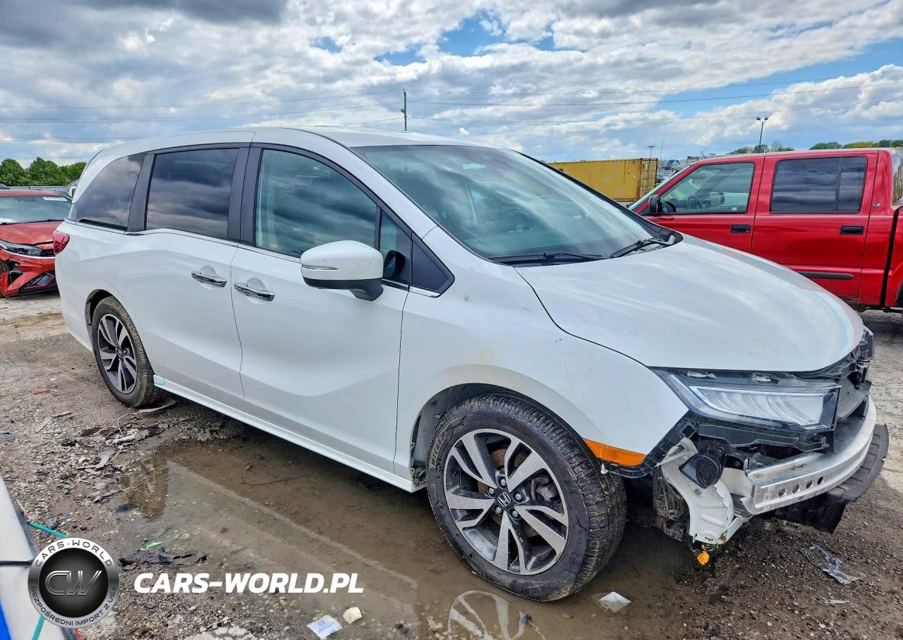 2023 Honda Odyssey Touring VIN:5FNRL6H87PB038008 - 4