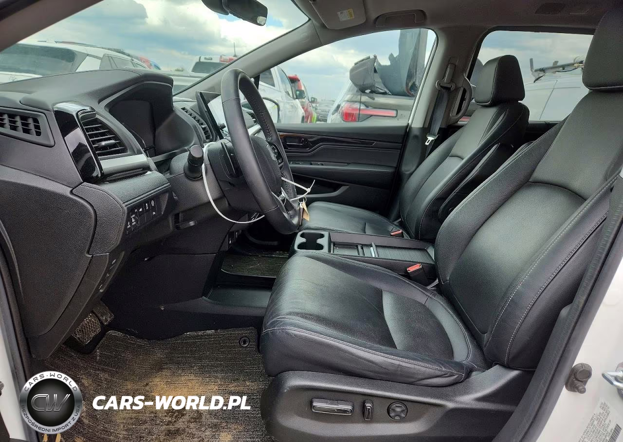 2023 Honda Odyssey Touring VIN:5FNRL6H87PB038008 - 7