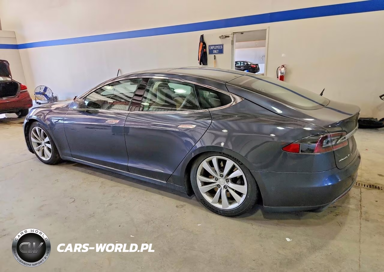 2015 Tesla Model S 85D VIN:5YJSA1H27FF098326 - 2