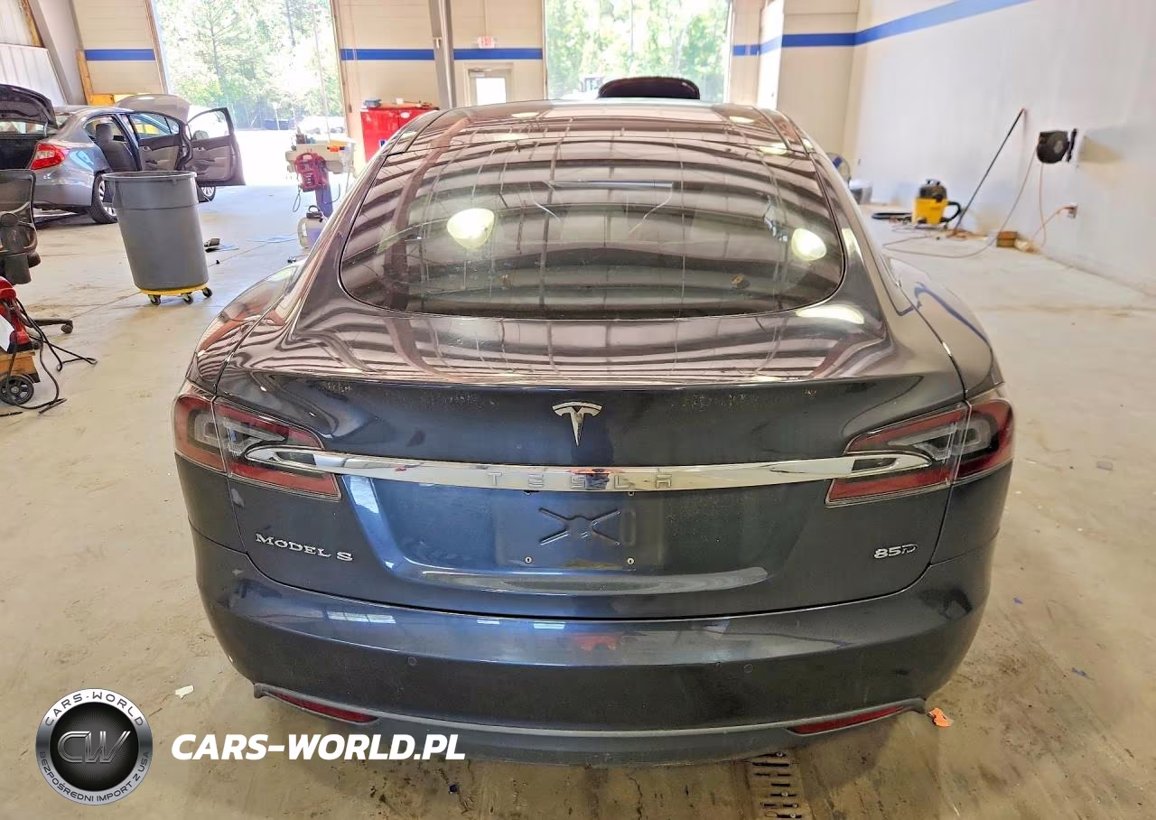 2015 Tesla Model S 85D VIN:5YJSA1H27FF098326 - 6
