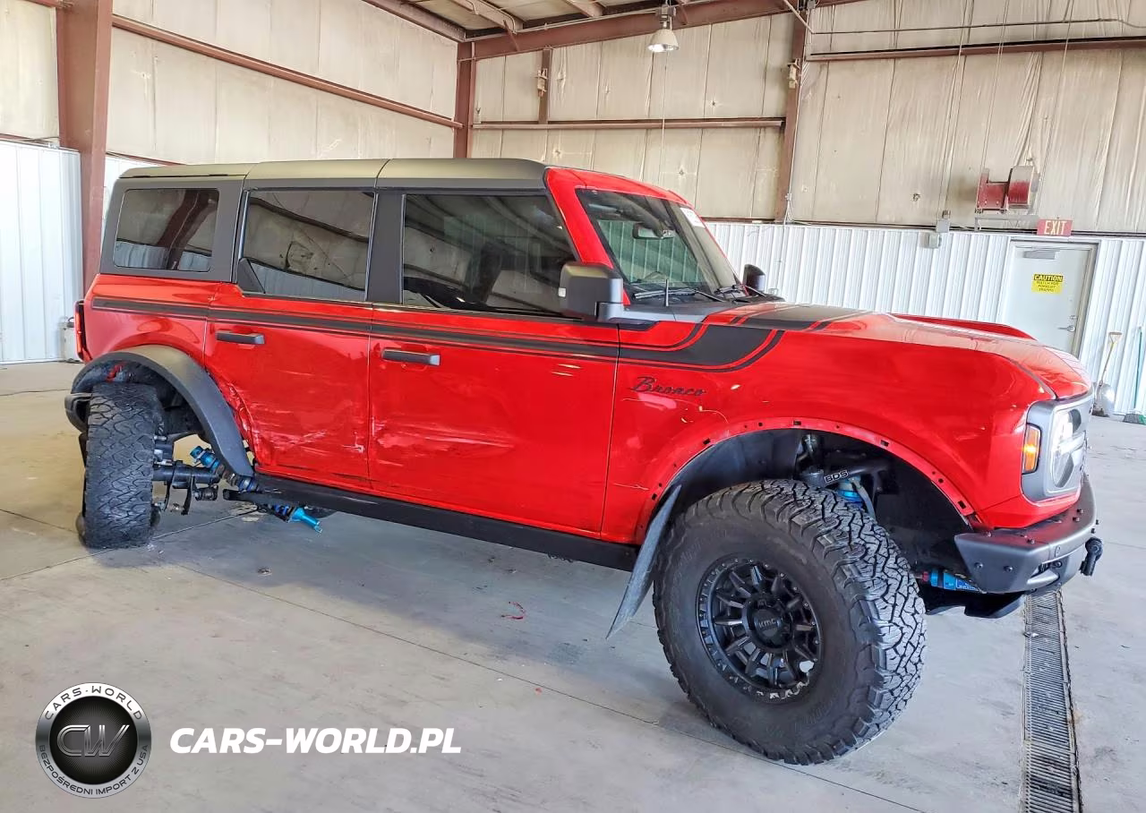 2021 Ford Bronco Base VIN:1FMEE5DP0MLA85949 - 4