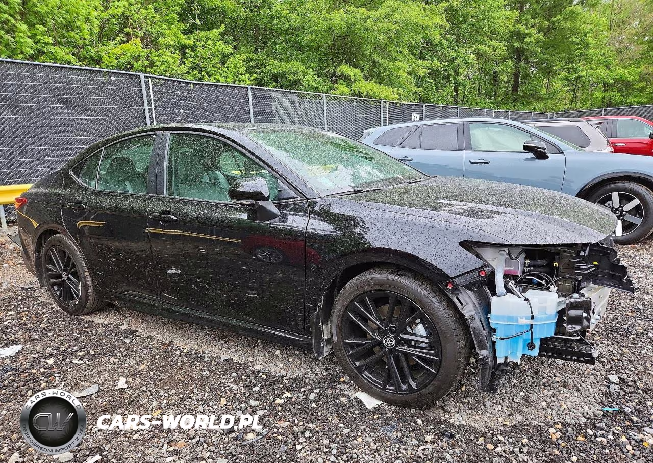 2026 Toyota Camry Se VIN:4T1DAACKXTU698157 - 4
