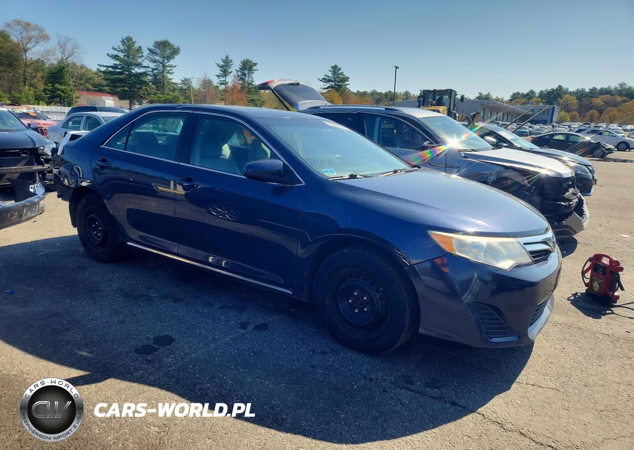 2014 Toyota Camry Le VIN:4T4BF1FK6ER435838 - 4