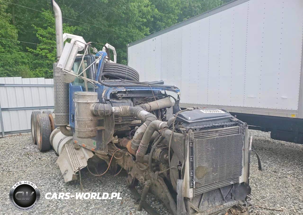 2005 Kenworth W900 Semi Truck