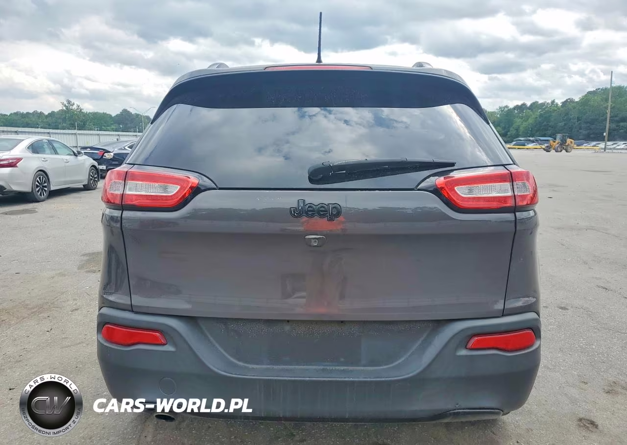 2018 Jeep Cherokee Latitude VIN:1C4PJLCB4JD518844 - 6