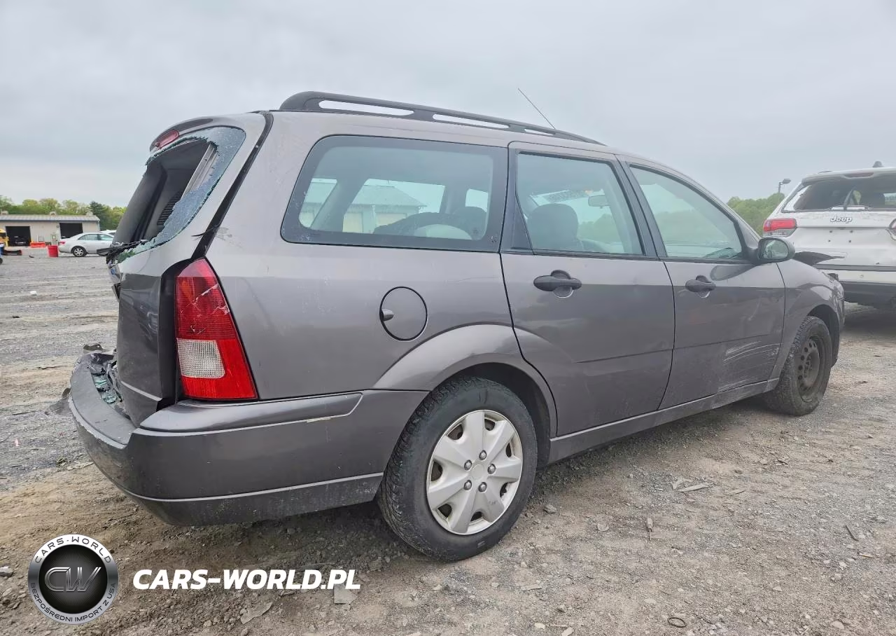 2005 Ford Focus Zxw VIN:1FAHP36N75W181997 - 3