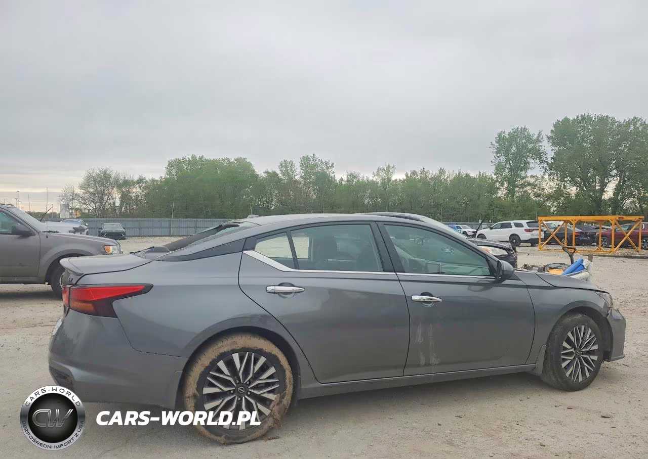 2023 Nissan Altima Sv VIN:1N4BL4DW2PN303824 - 3