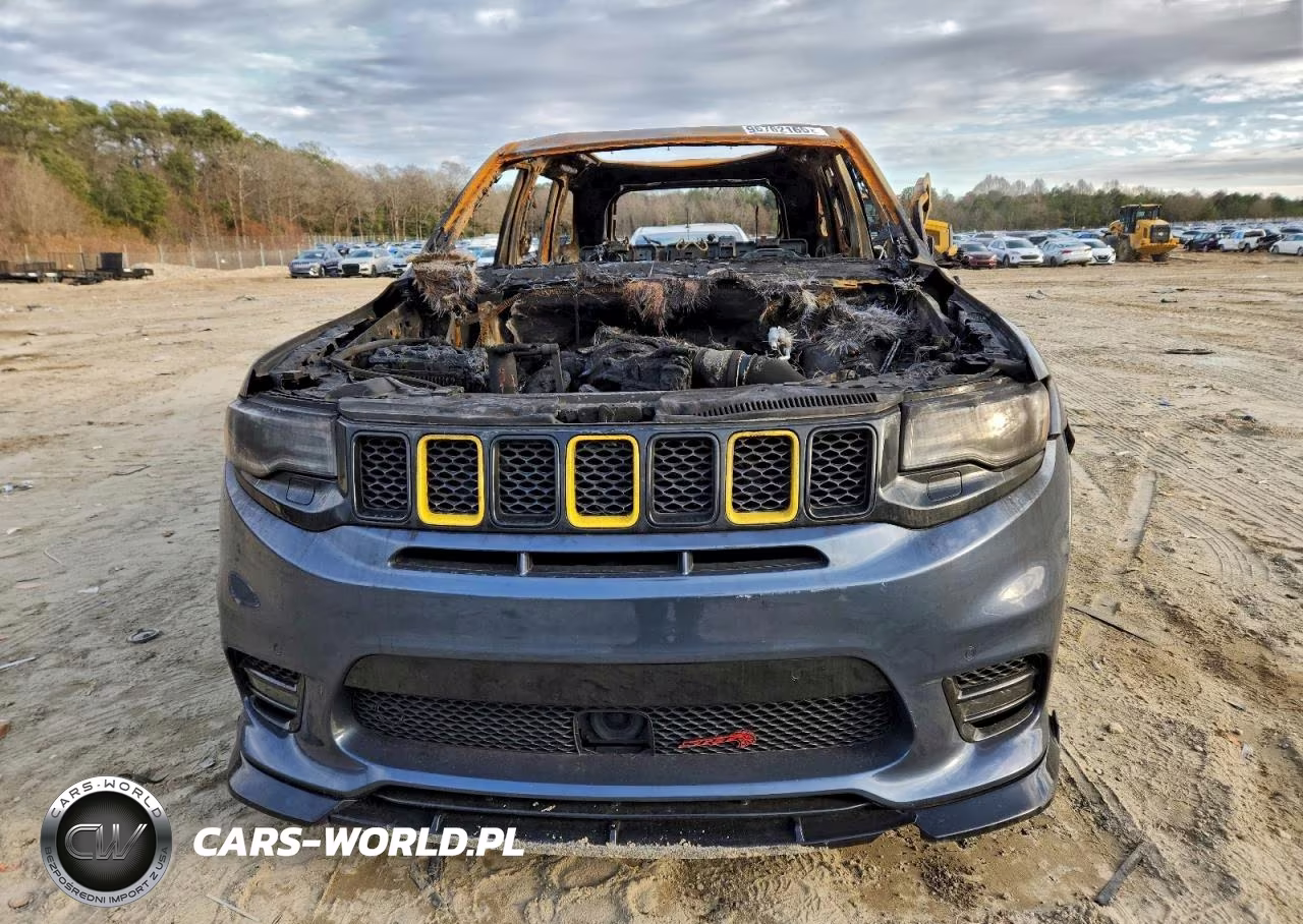 2019 Jeep Grand Cherokee Srt-8 VIN:1C4RJFDJ6KC562755 - 5