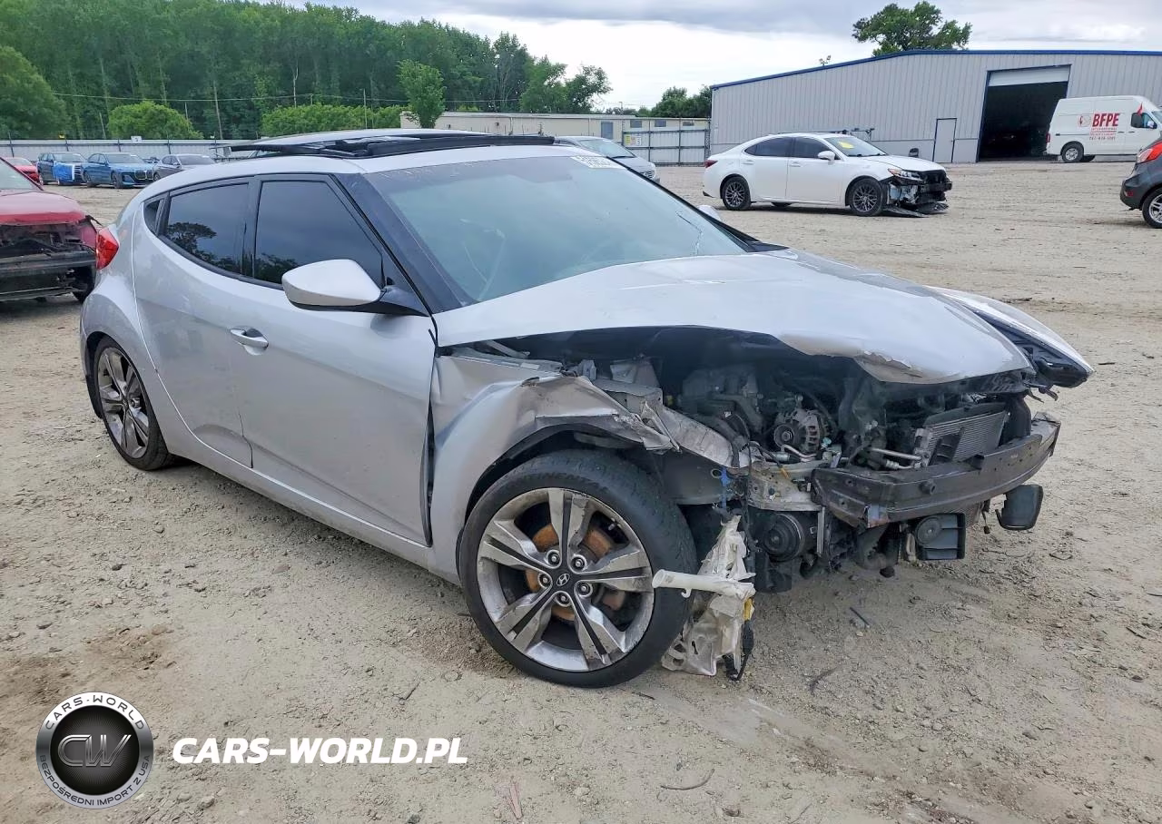 2016 Hyundai Veloster Base VIN:KMHTC6AD9GU282582 - 4