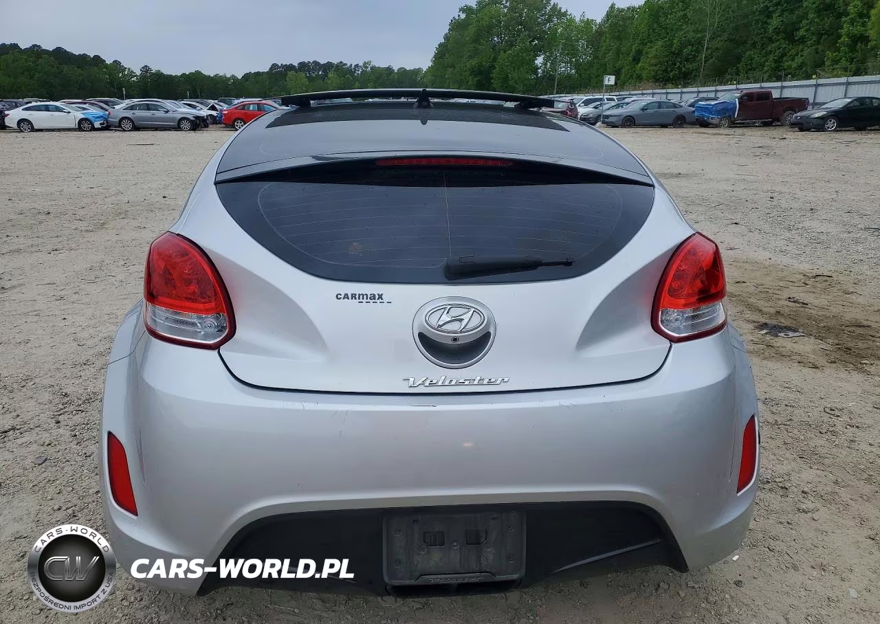 2016 Hyundai Veloster Base VIN:KMHTC6AD9GU282582 - 6