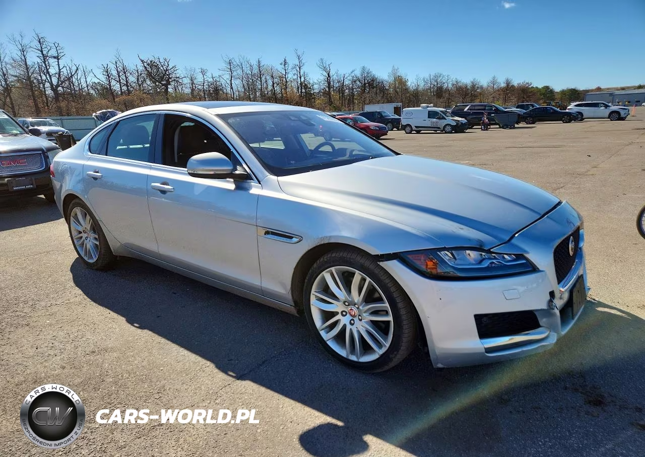 2016 Jaguar Xf Prestige VIN:SAJBK4BV5GCY23875 - 4