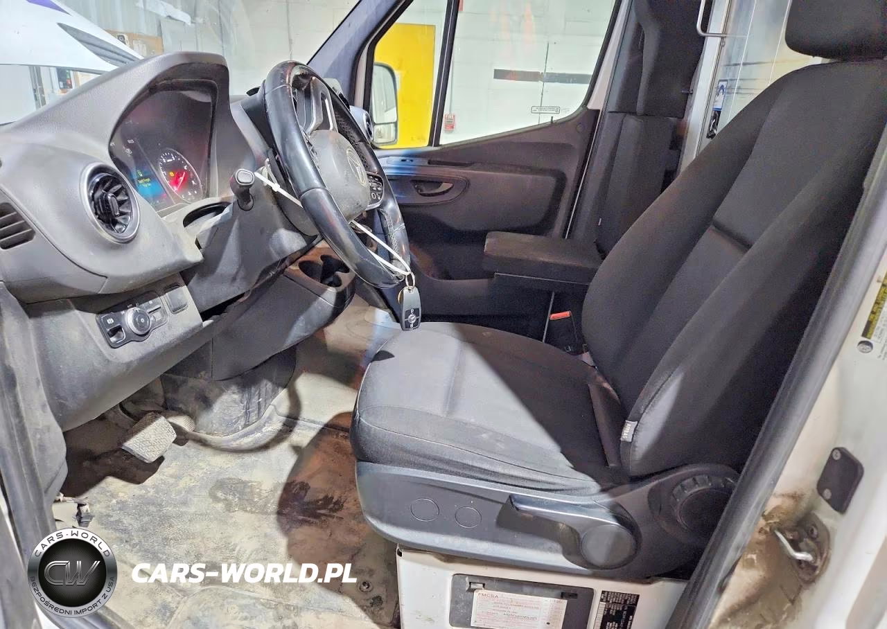 2019 Mercedes Benz Sprinter VIN:WD3PF1CD4KP162056 - 7