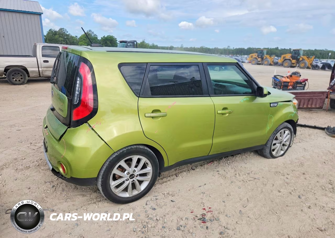 2018 Kia Soul + VIN:KNDJP3A58J7892101 - 3
