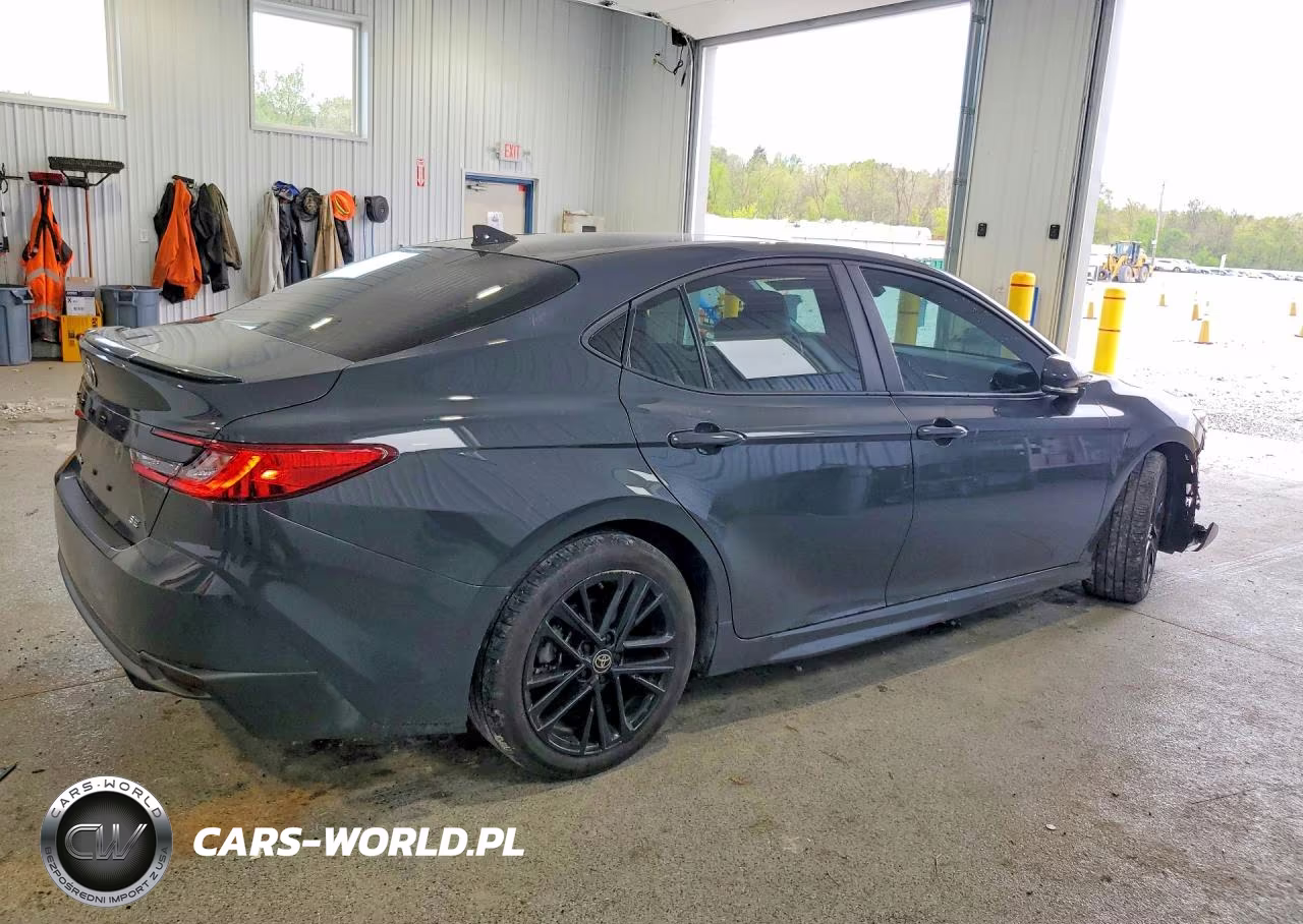 2025 Toyota Camry Se VIN:4T1DAACK1SU177102 - 3