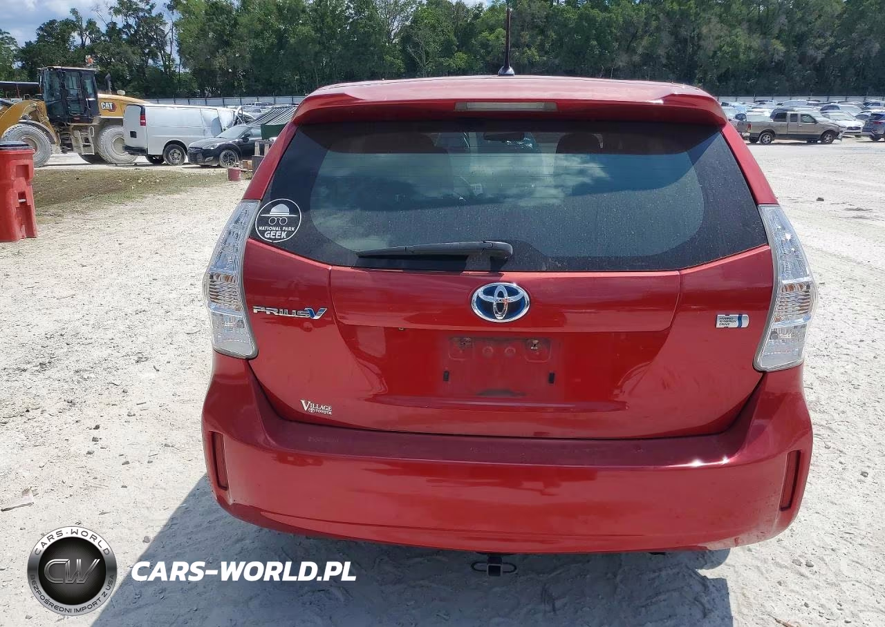2013 Toyota Prius V Two VIN:JTDZN3EU0D3188139 - 6