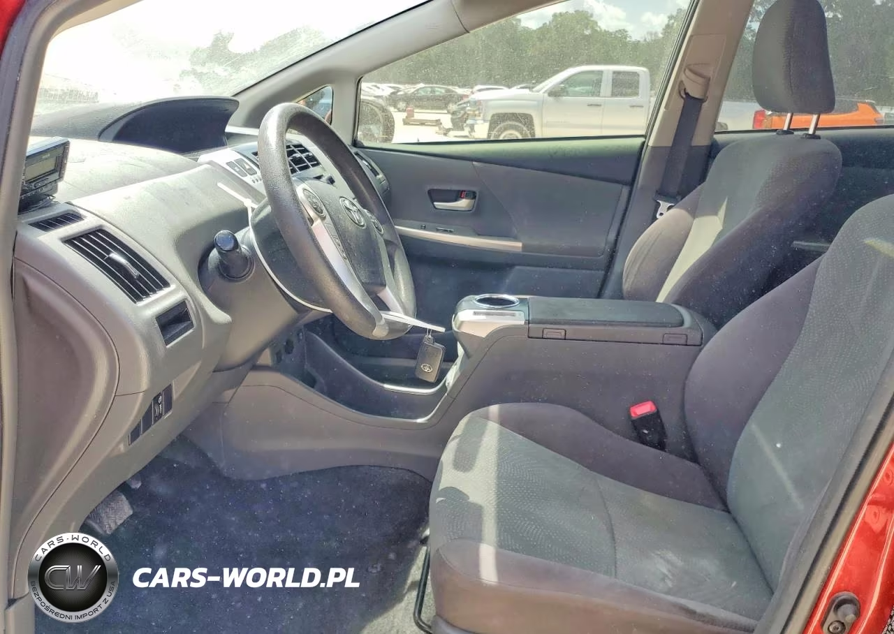 2013 Toyota Prius V Two VIN:JTDZN3EU0D3188139 - 7