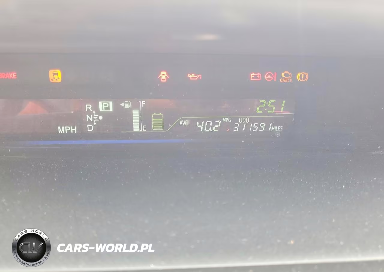 2013 Toyota Prius V Two VIN:JTDZN3EU0D3188139 - 9