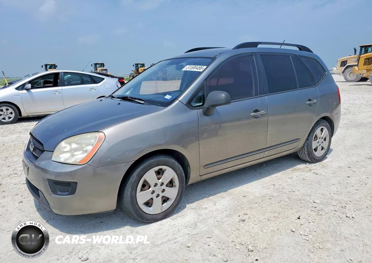 2009 Kia Rondo Base