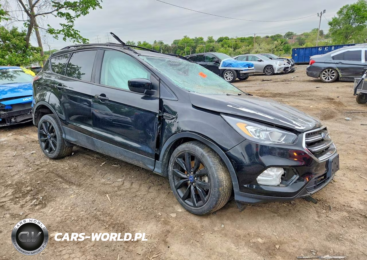 2018 Ford Escape Se VIN:1FMCU9GD1JUD38771 - 4