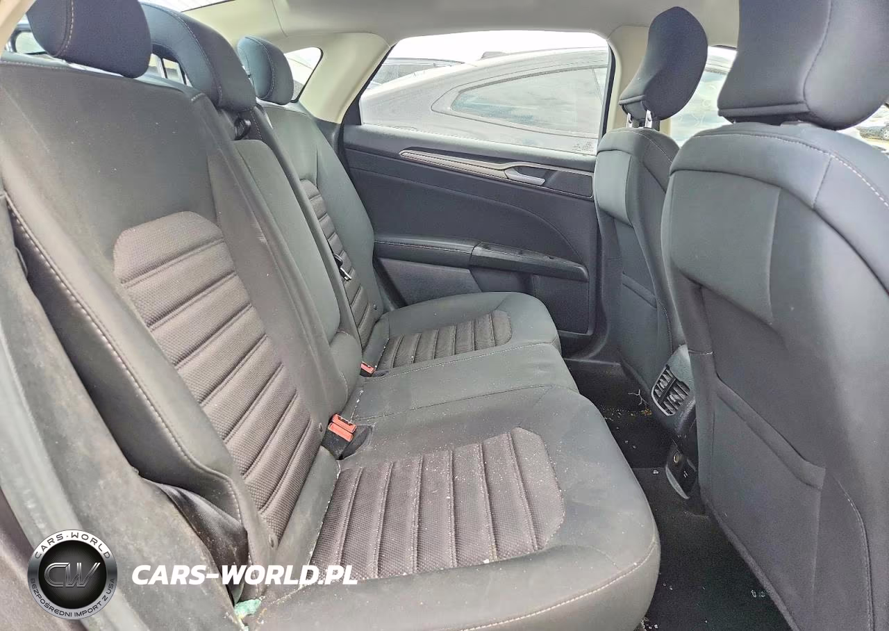 2018 Ford Fusion Se Hybrid VIN:3FA6P0LU6JR165594 - 10