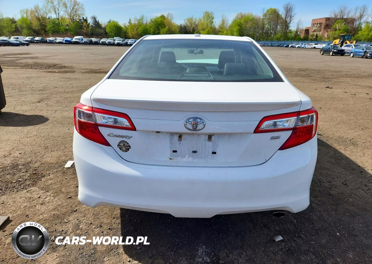 2014 Toyota Camry Se Sport VIN:4T1BF1FK3EU808375 - 6