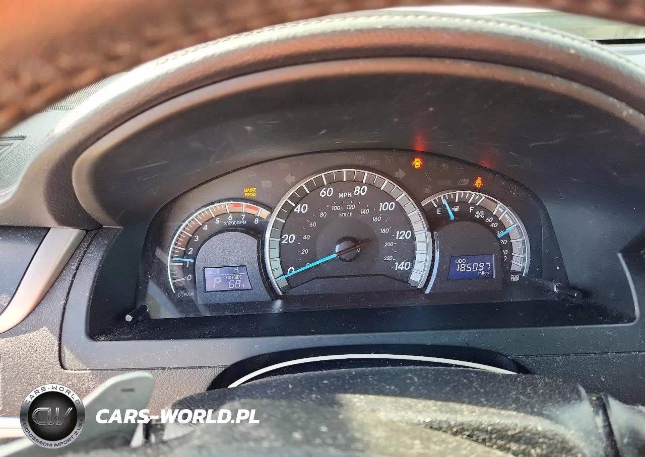 2014 Toyota Camry Se Sport VIN:4T1BF1FK3EU808375 - 9
